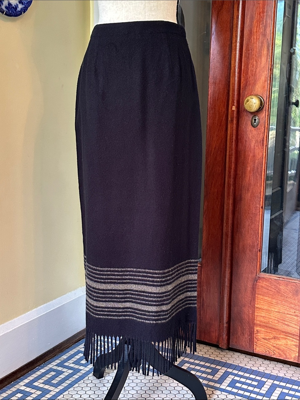 Dress Barn | Vintage 90s Western Blanket Fringe Midi/Maxi Skirt, Size 6